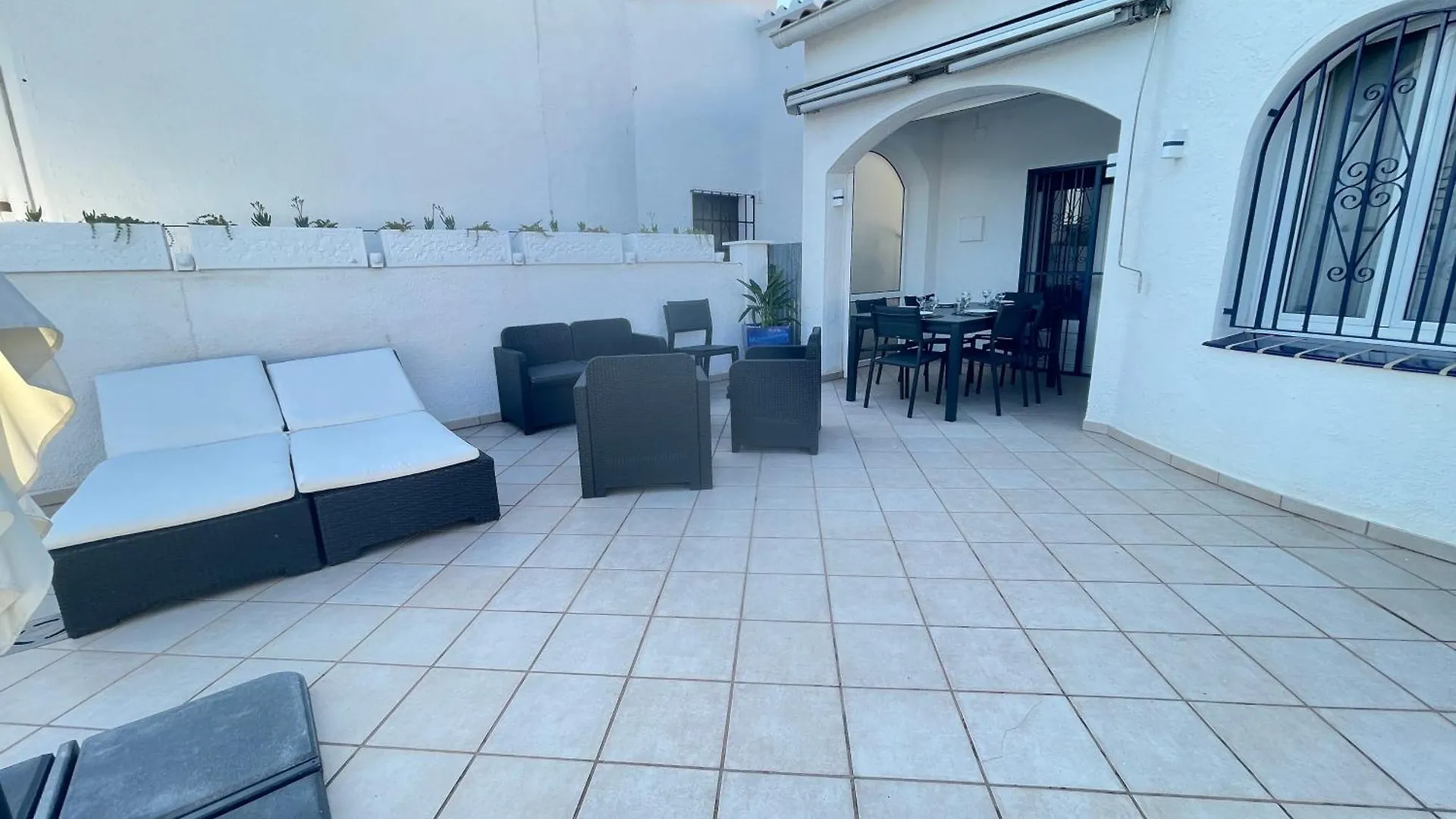 Charmante Villa Avec Piscine Dans Les Canaux Empuriabrava 0*,  Spain