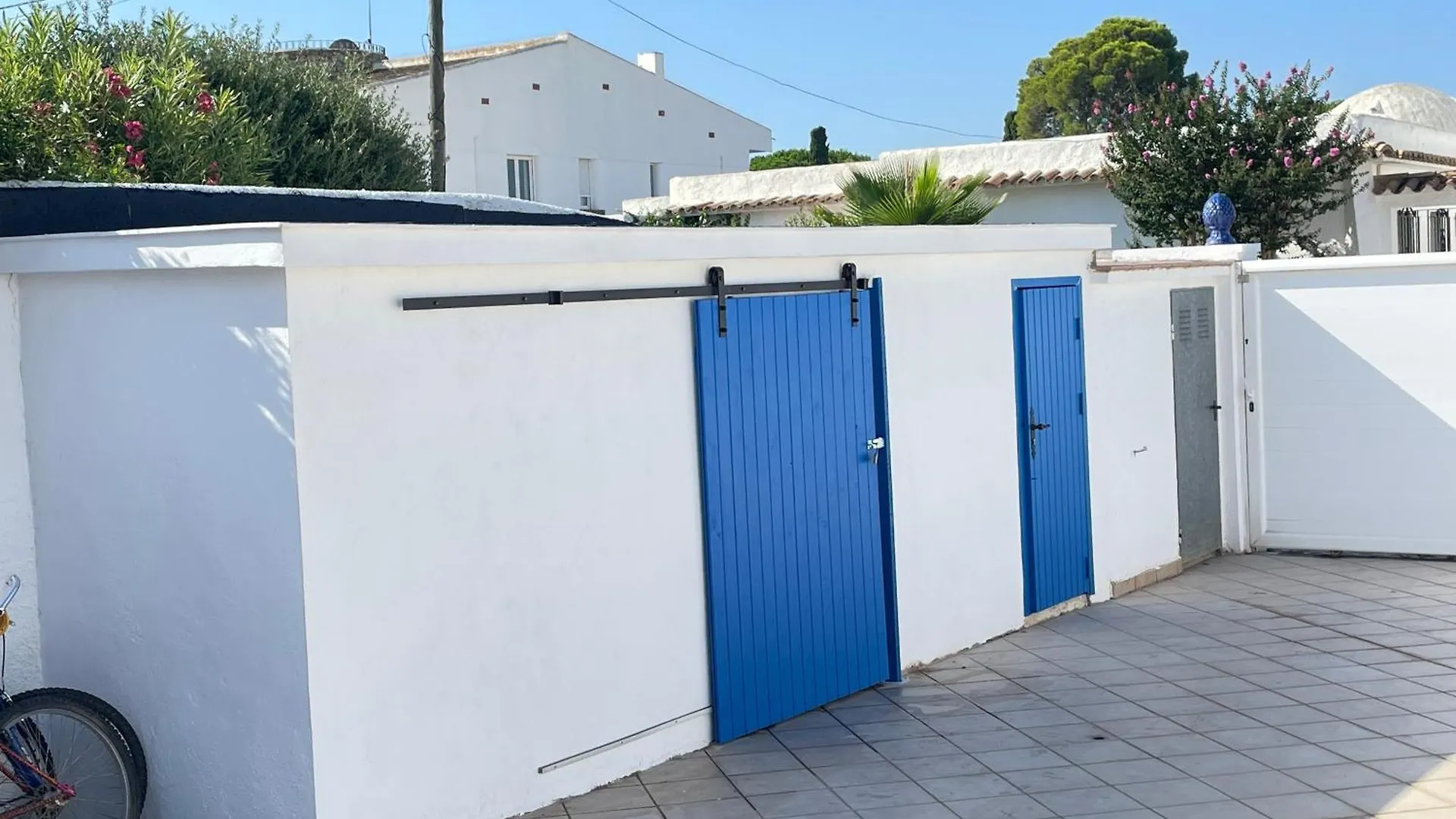 Charmante Villa Avec Piscine Dans Les Canaux Empuriabrava